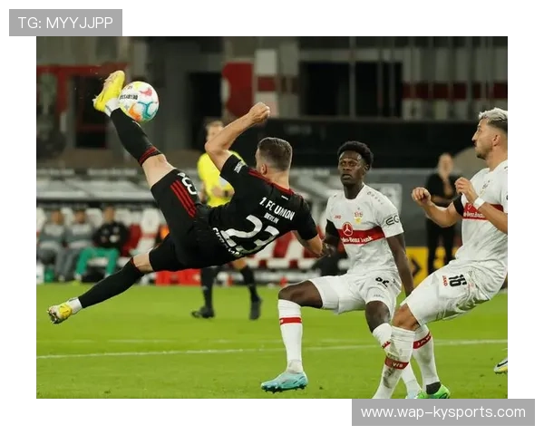 法兰克福冬窗签下阿迈穆尼等五新援，阵容年轻化重构