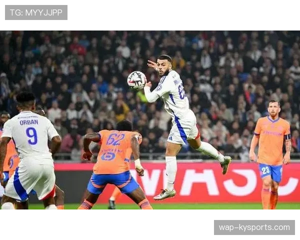 半场战报：南特1-1暂平里昂，双方门将各献关键扑救